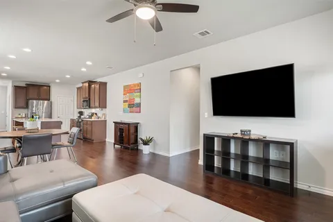 $325,000 | 11917 Cimaizon Drive, Austin, TX 78725