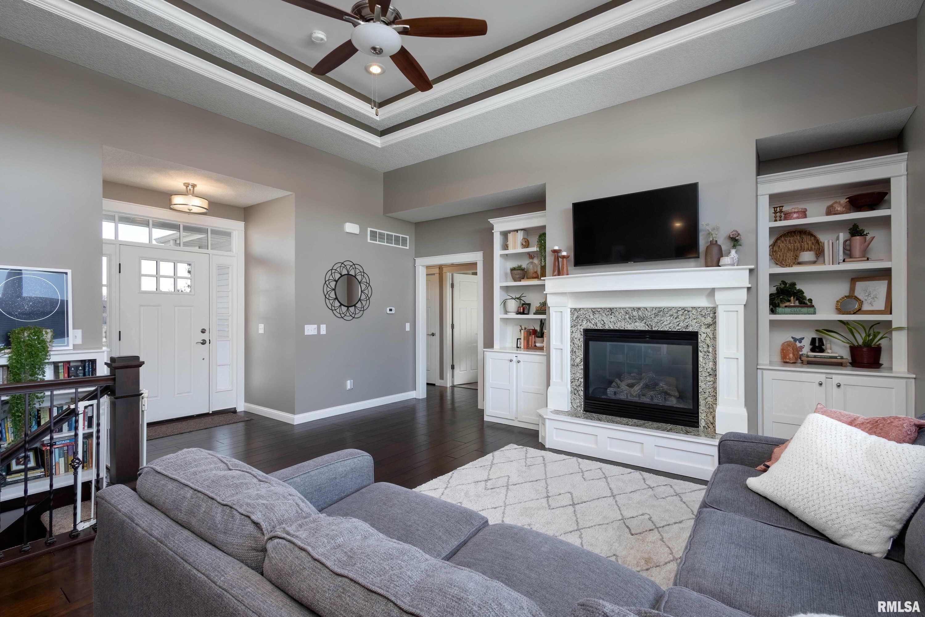 5856 Emily Road Bettendorf, IA 52722 - Photo 7 of 31 Gallery Image 7