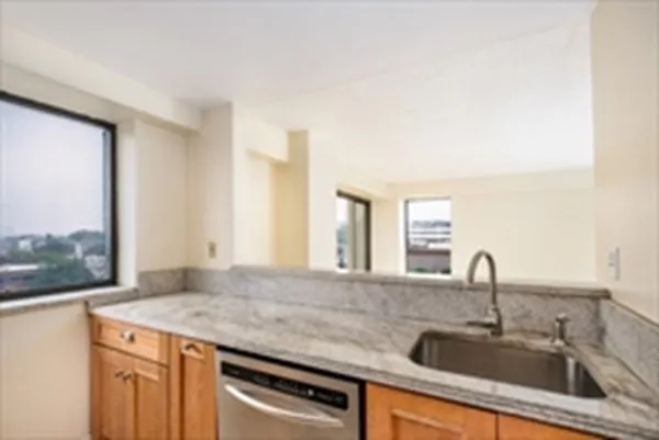 $2,900 | 15 North Beacon Street, Unit 604, Boston, MA 02134