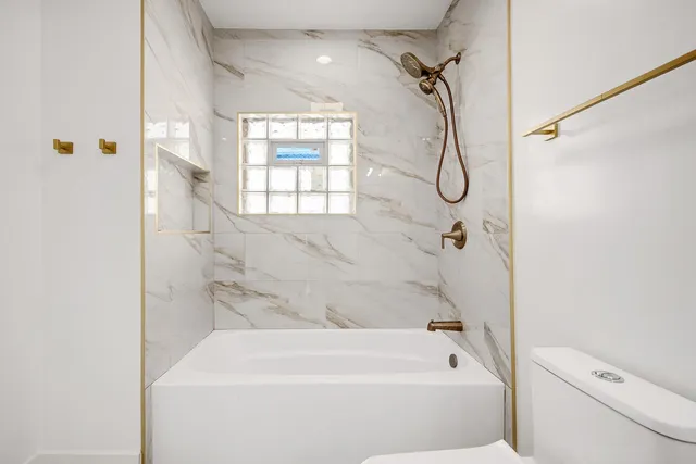 $190,000 | 15231 Ashland Avenue, Harvey, IL 60426