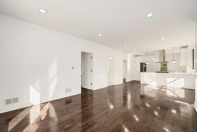 $190,000 | 15231 Ashland Avenue, Harvey, IL 60426