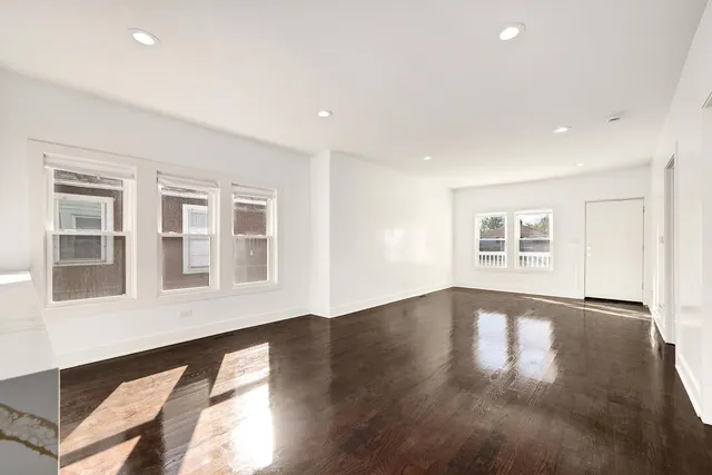 $190,000 | 15231 Ashland Avenue, Harvey, IL 60426