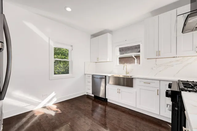 $190,000 | 15231 Ashland Avenue, Harvey, IL 60426