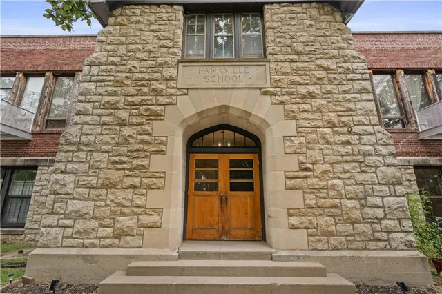 $1,850,000 | 1201 Main Street, Parkville, MO 64152