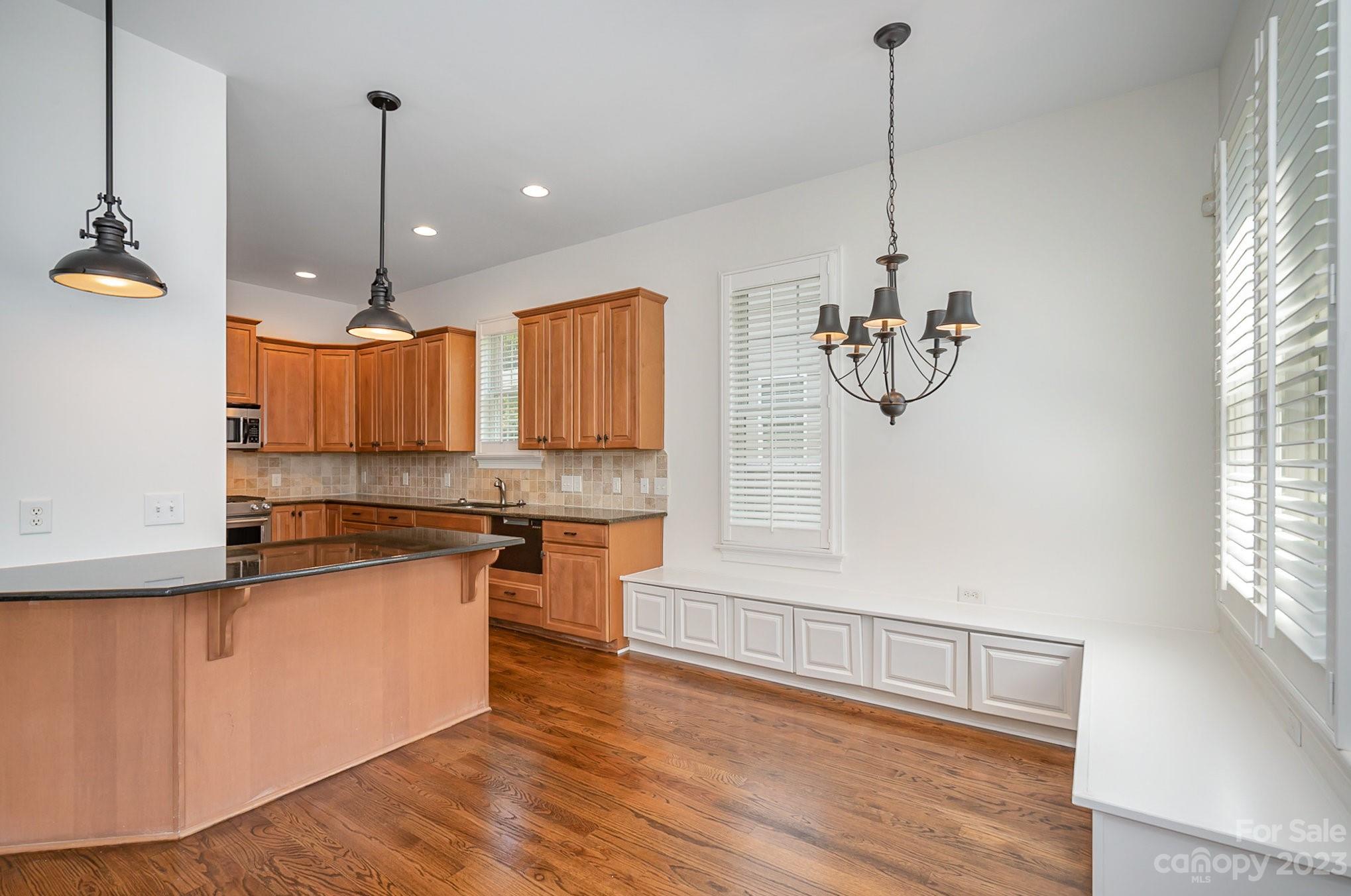 319 Spring Street Davidson, NC 28036 - Photo 16 of 45 Gallery Image 16