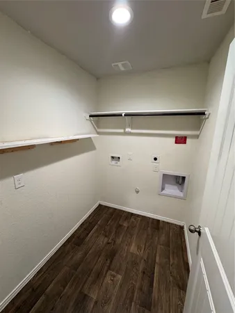 $2,100 | 8522 Aster Gln Way, Rosharon, TX 77583