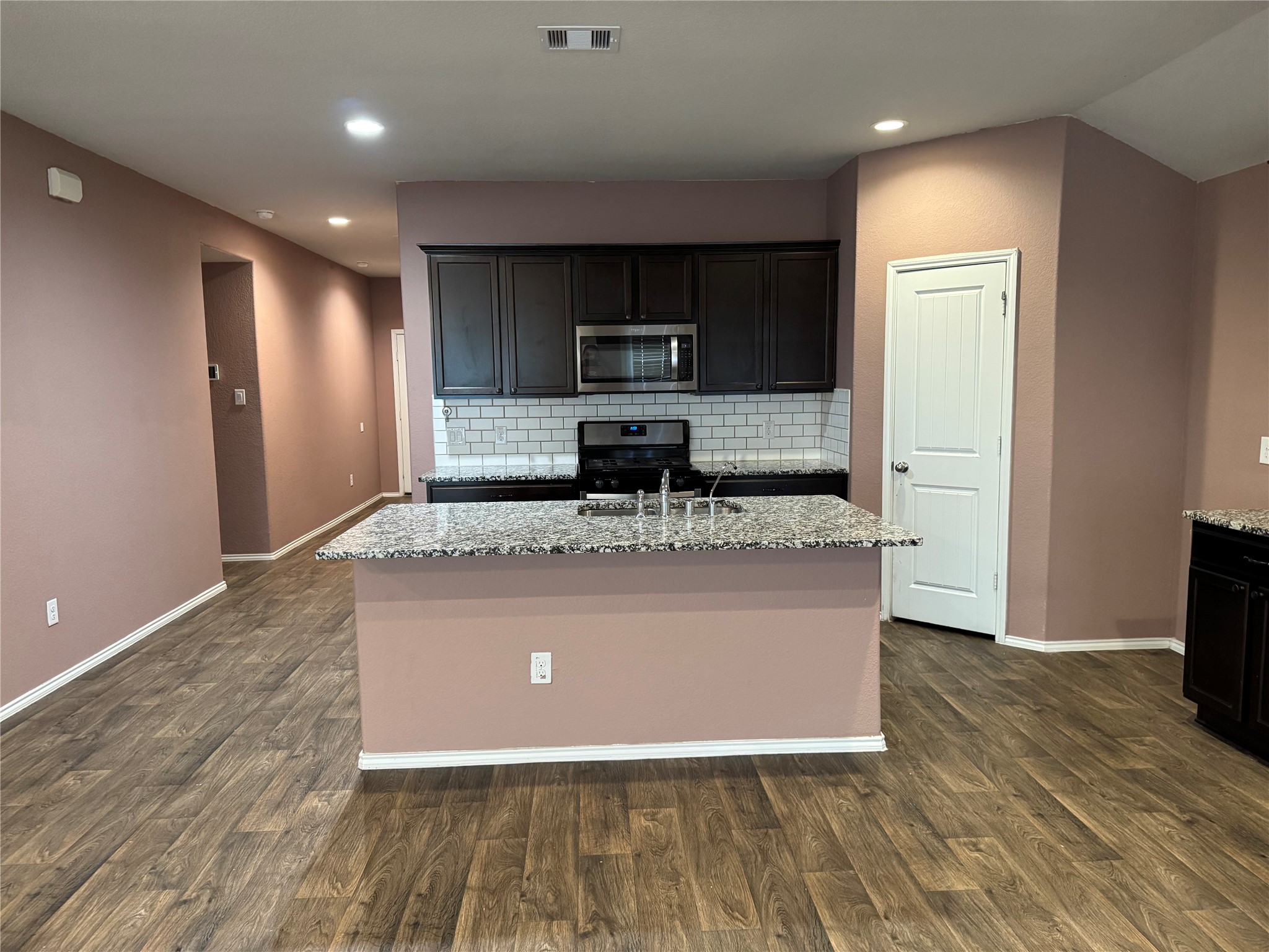 8522 Aster Gln Way Rosharon, TX 77583 - Photo 10 of 20