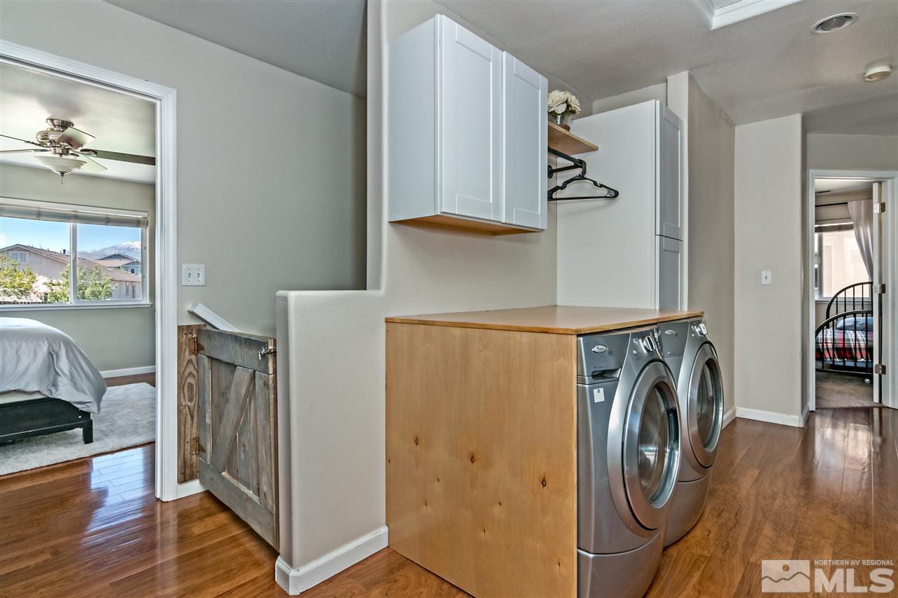 2330 Clementine Lane Reno, NV 89521 - Photo 22 of 32 a utility room with dryer and washer