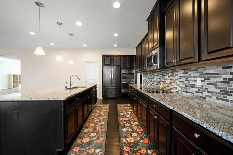 $799,900 | 4541 Walnut Ridge Circle, McDonald, PA 15057