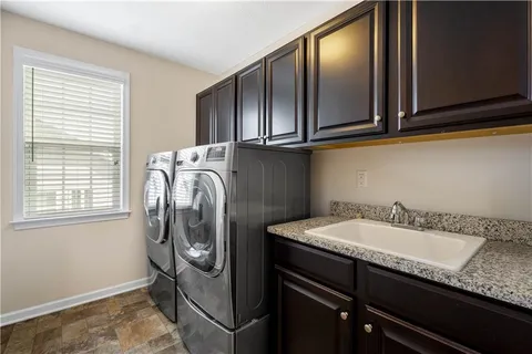 $799,900 | 4541 Walnut Ridge Circle, McDonald, PA 15057