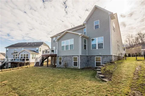 $799,900 | 4541 Walnut Ridge Circle, McDonald, PA 15057