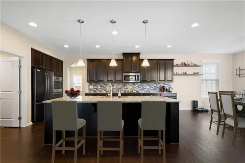 $799,900 | 4541 Walnut Ridge Circle, McDonald, PA 15057