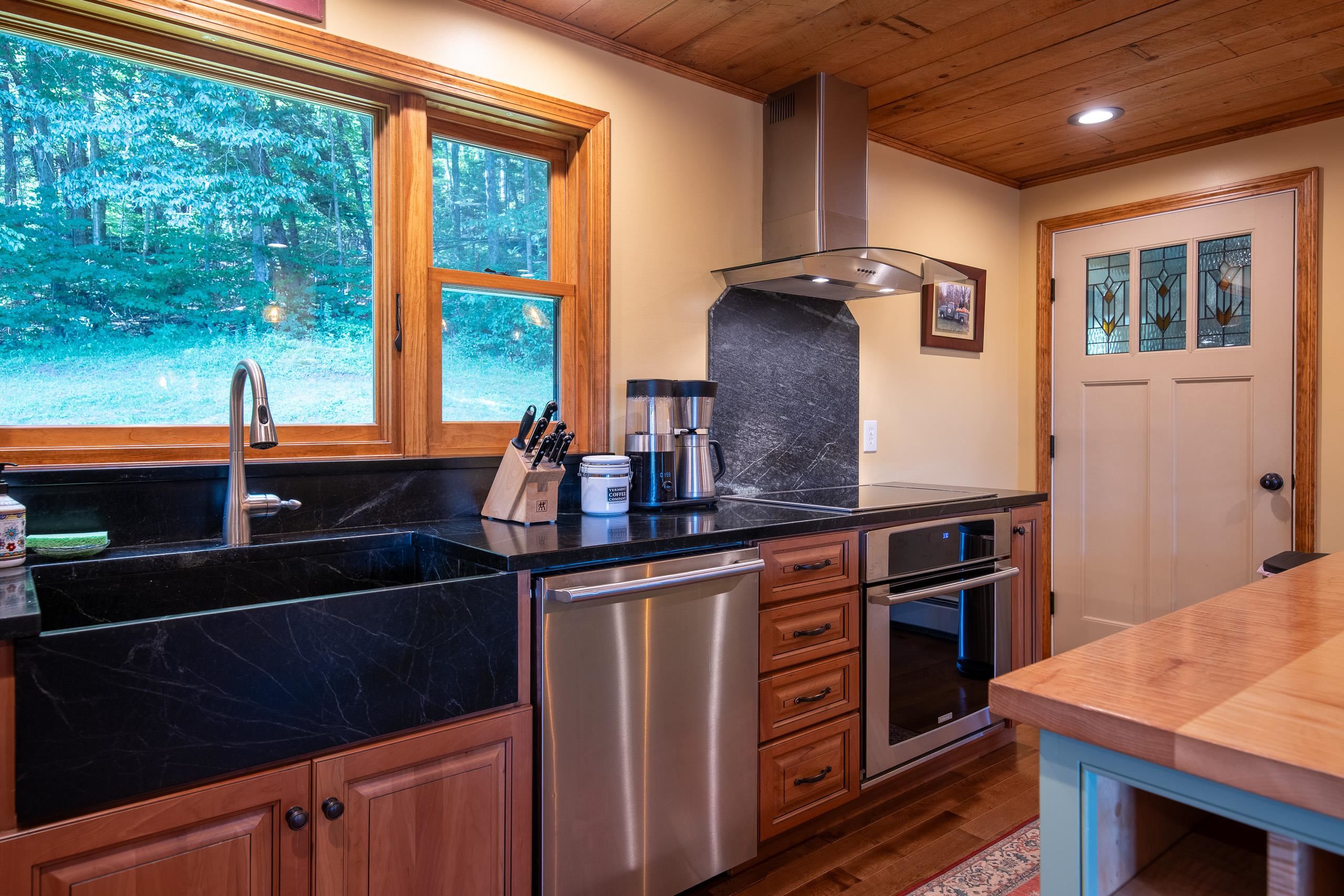 207 Music Mountain Road Stockbridge, VT 05772 - Photo 11 of 48 Gallery Image 11