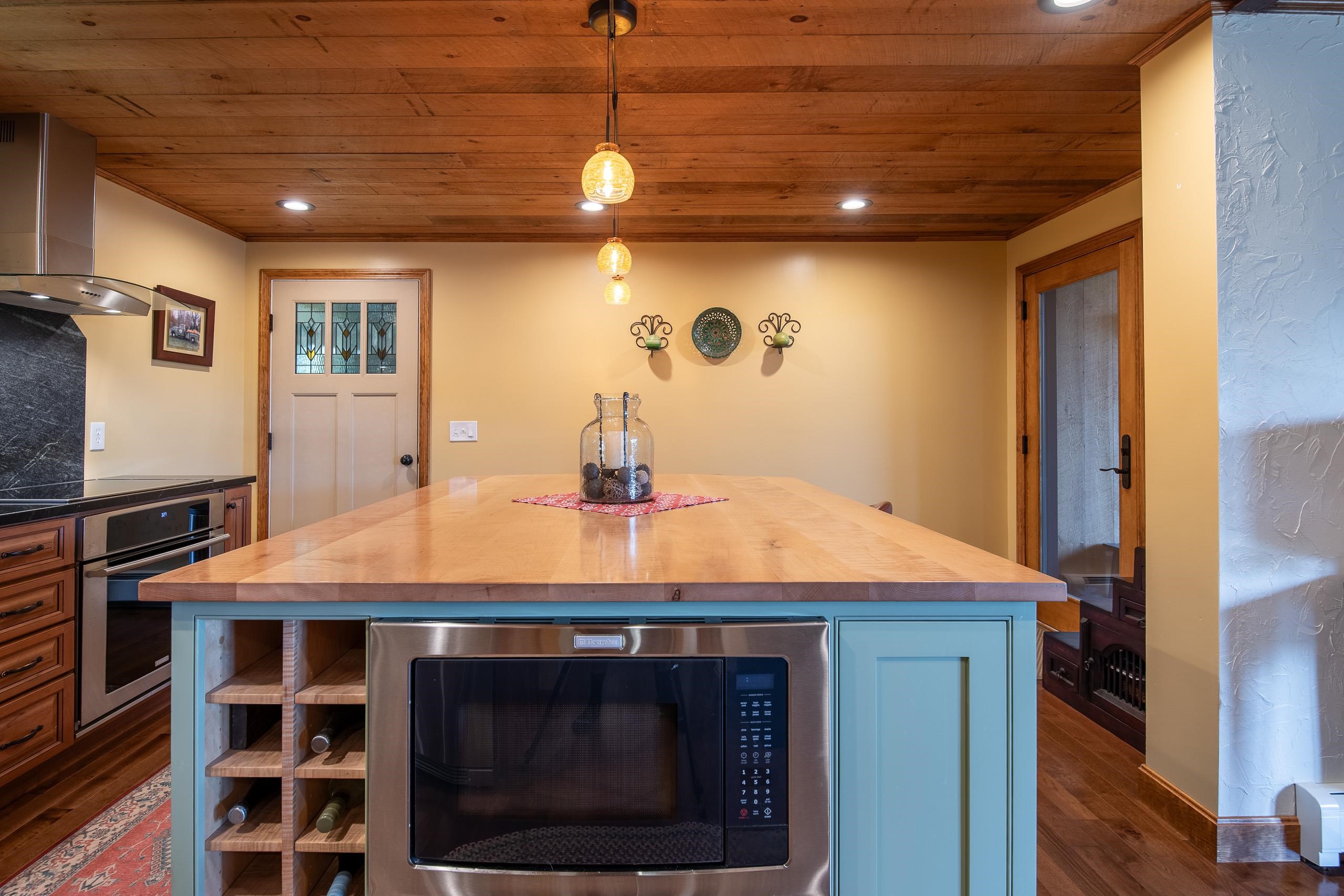 207 Music Mountain Road Stockbridge, VT 05772 - Photo 6 of 48 Gallery Image 6