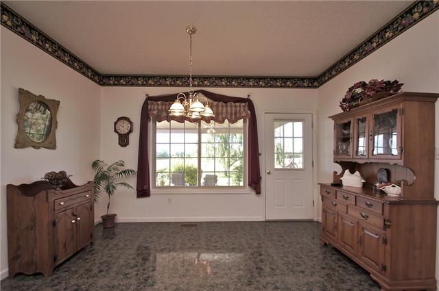 226 Lawrence Lane Springfield, TN 37172 - Photo 9 of 20 Enjoy the view from the large Picture Window in the Eat-In area of the Kitchen.