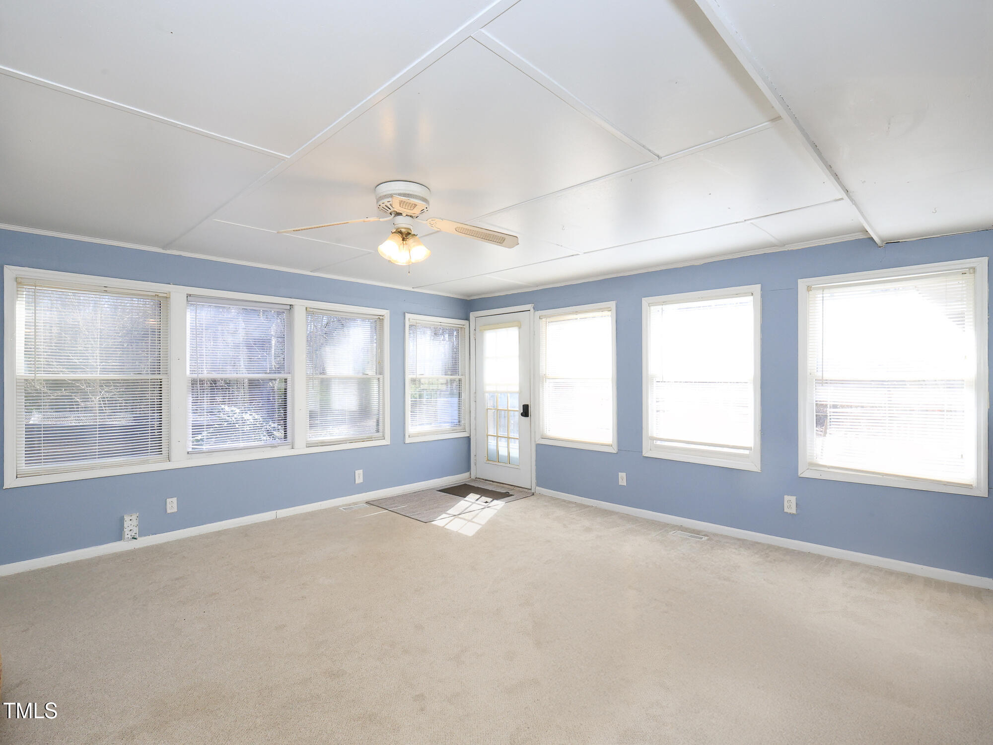 1354 Mudham Road Zebulon, NC 27597 - Photo 14 of 47 022_1354_mudham_sunroom
