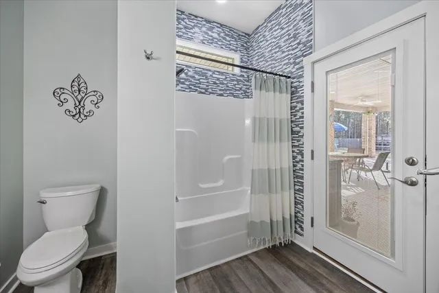 $950,000 | 5923 Michael Drive, Milton, FL 32583