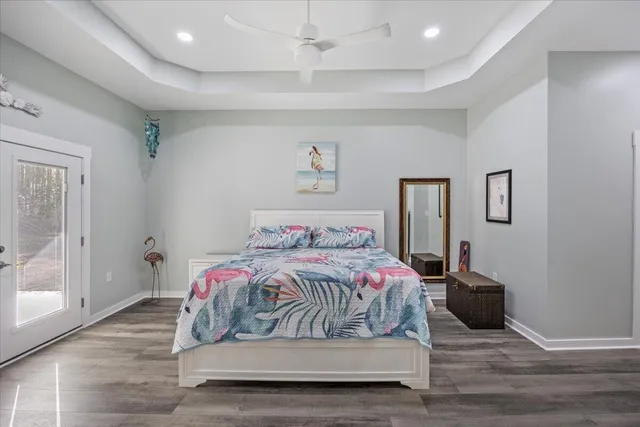 $950,000 | 5923 Michael Drive, Milton, FL 32583