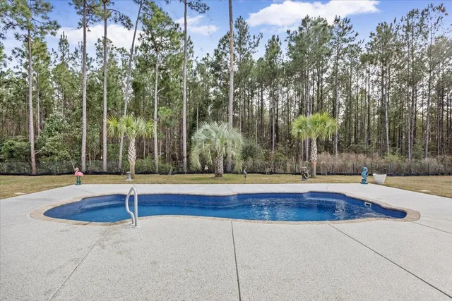 $950,000 | 5923 Michael Drive, Milton, FL 32583