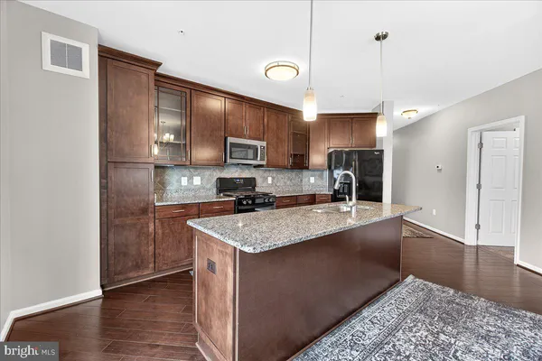 $380,000 | 3911 Doc Berlin Drive, Unit 37, Silver Spring, MD 20906