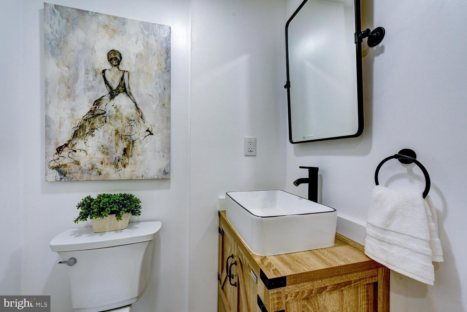 257 Pennington - Hopewell Road Hopewell, NJ 08525 - Photo 31 of 78 Powder Room