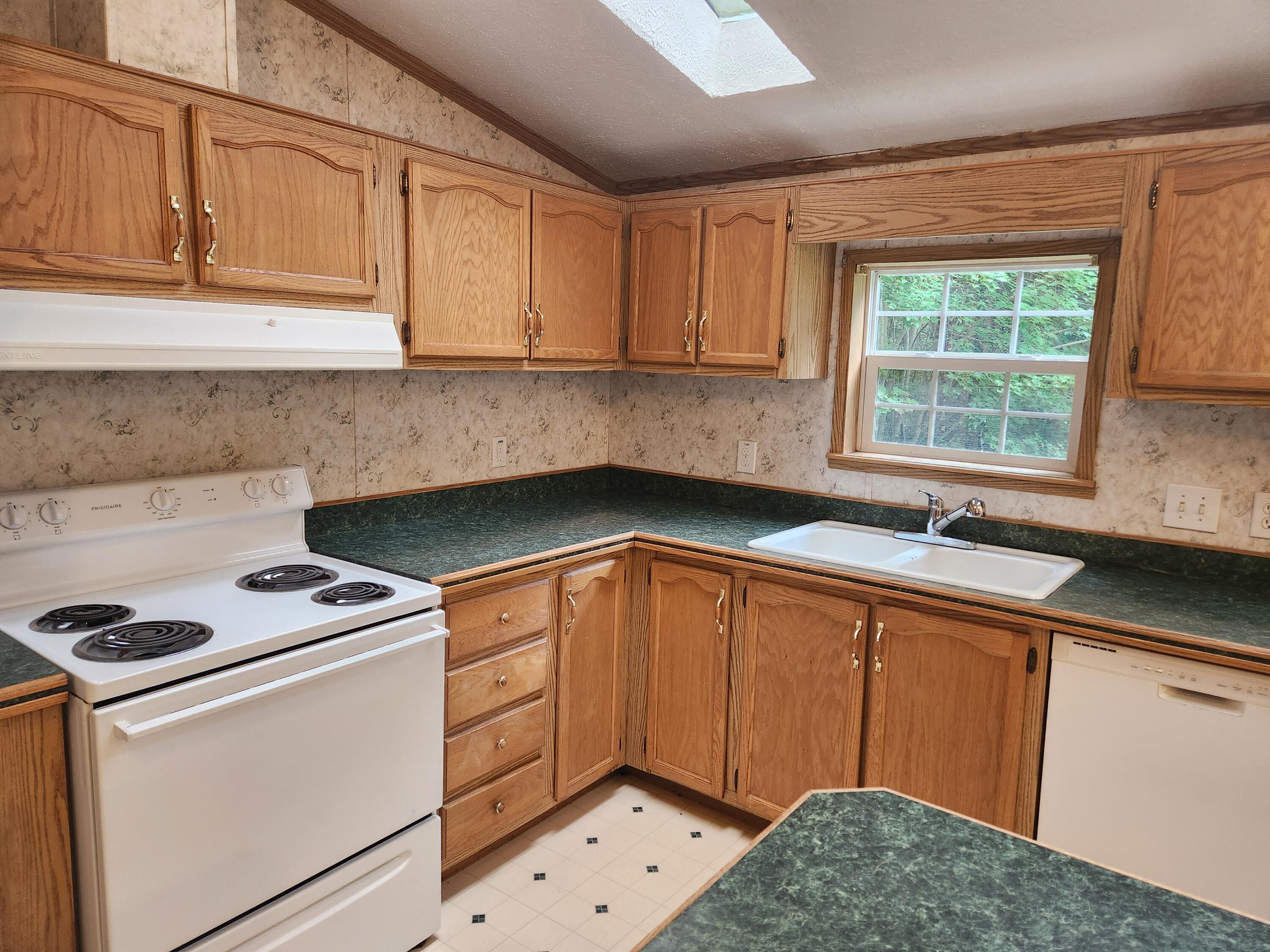 83 Whittemore Road Oxford, ME 04270 - Photo 4 of 20 20240828_094202
