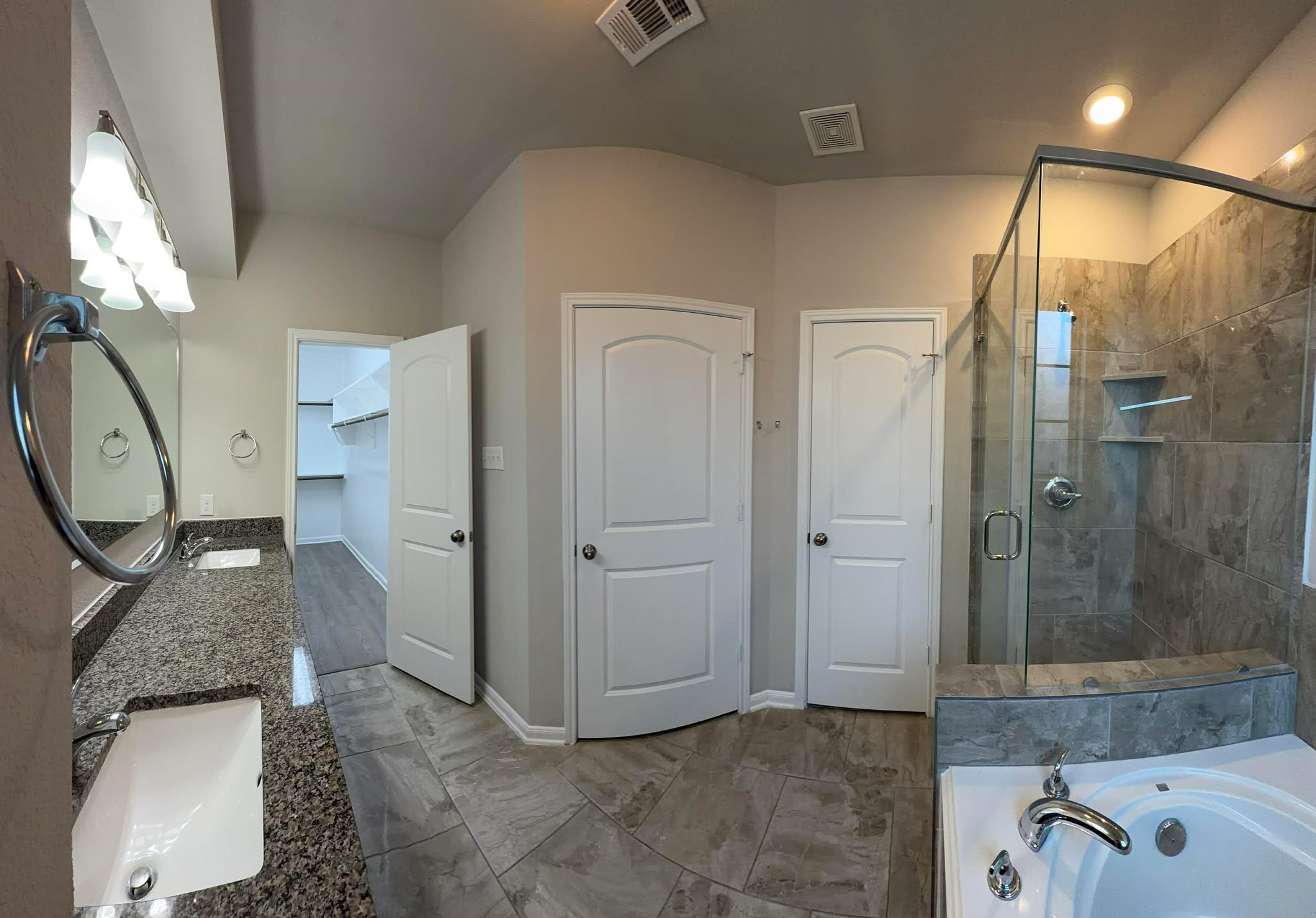 1841 Basin Trail Brenham, TX 77833 - Photo 29 of 49 Primary Bathroom