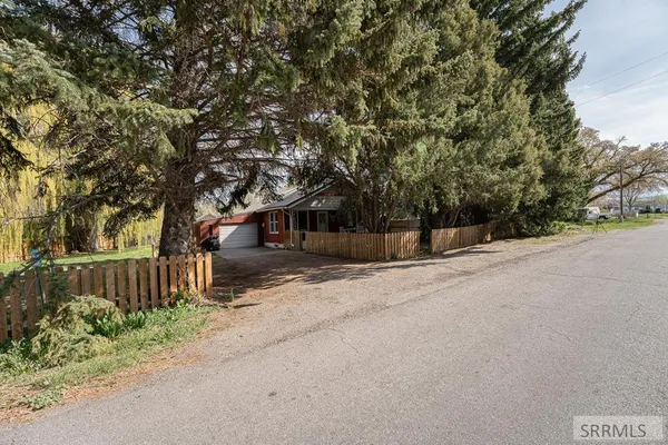 $350,000 | 594 East 750 North, Firth, ID 83236