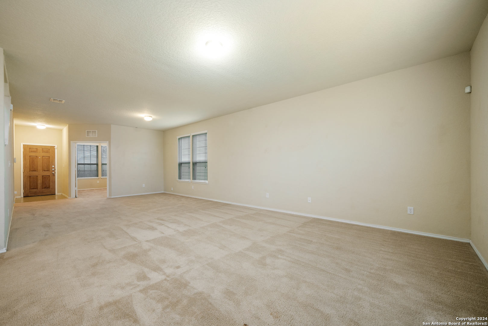 2415 Camberly View Converse, TX 78109 - Photo 11 of 30