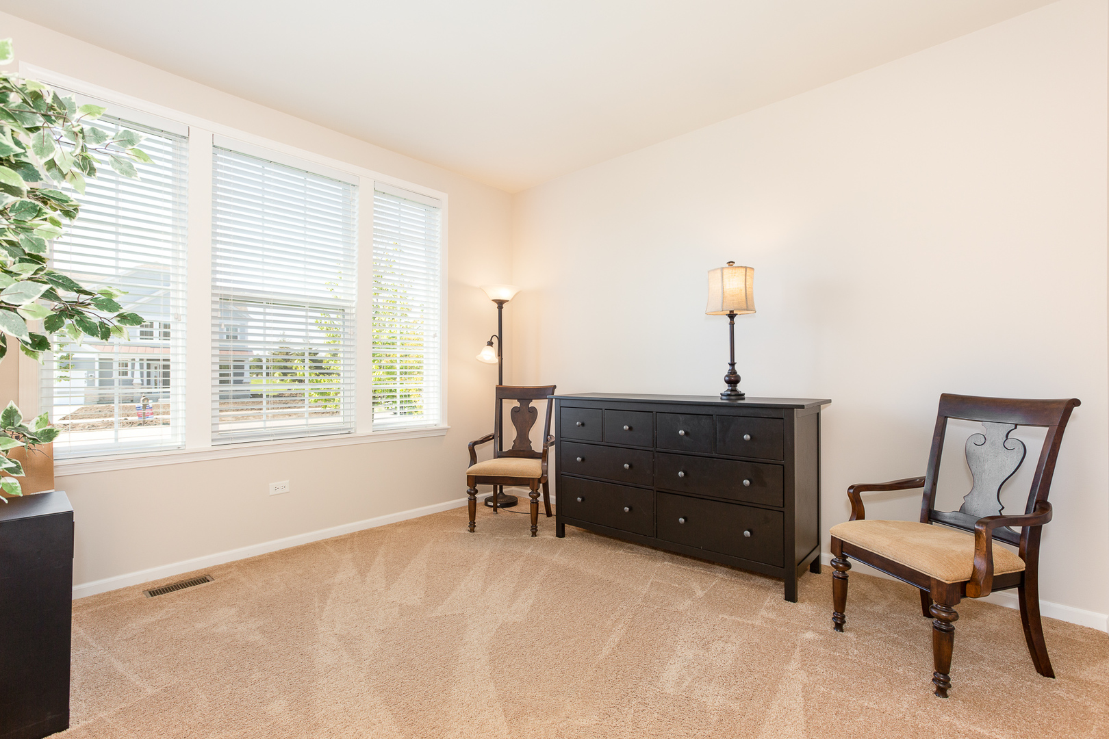 4336 Little Leaf Road Naperville, IL 60564 - Photo 21 of 33