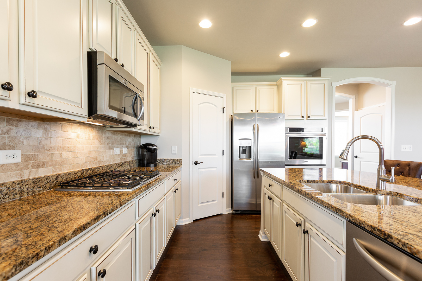 4336 Little Leaf Road Naperville, IL 60564 - Photo 22 of 33