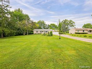 52010 11 Mile Road South Lyon, MI 48178 - Photo 48 of 50