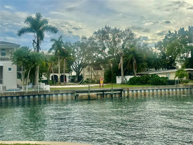 $2,640,000 | 52 Sandpiper Road, Tampa, FL 33609