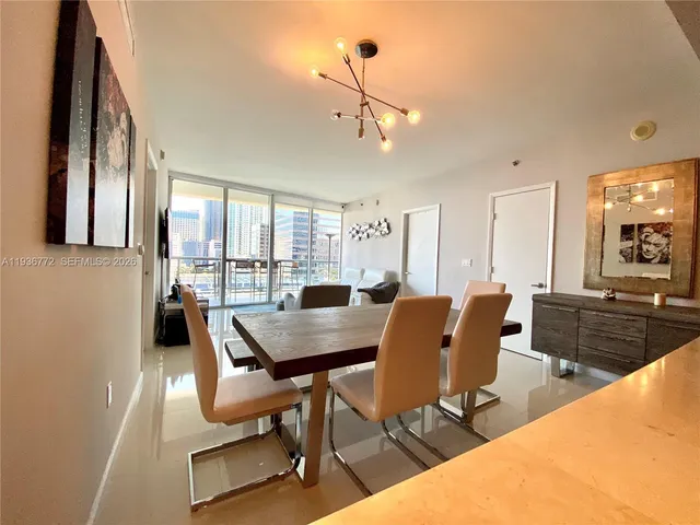 $960,000 | 495 Brickell Avenue, Unit 1205, Miami, FL 33131