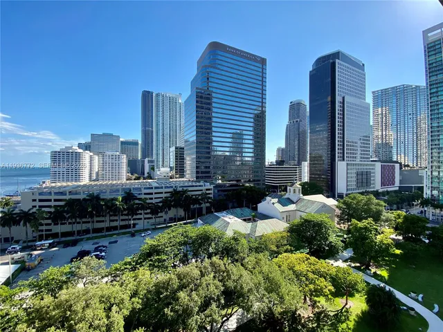 $960,000 | 495 Brickell Avenue, Unit 1205, Miami, FL 33131