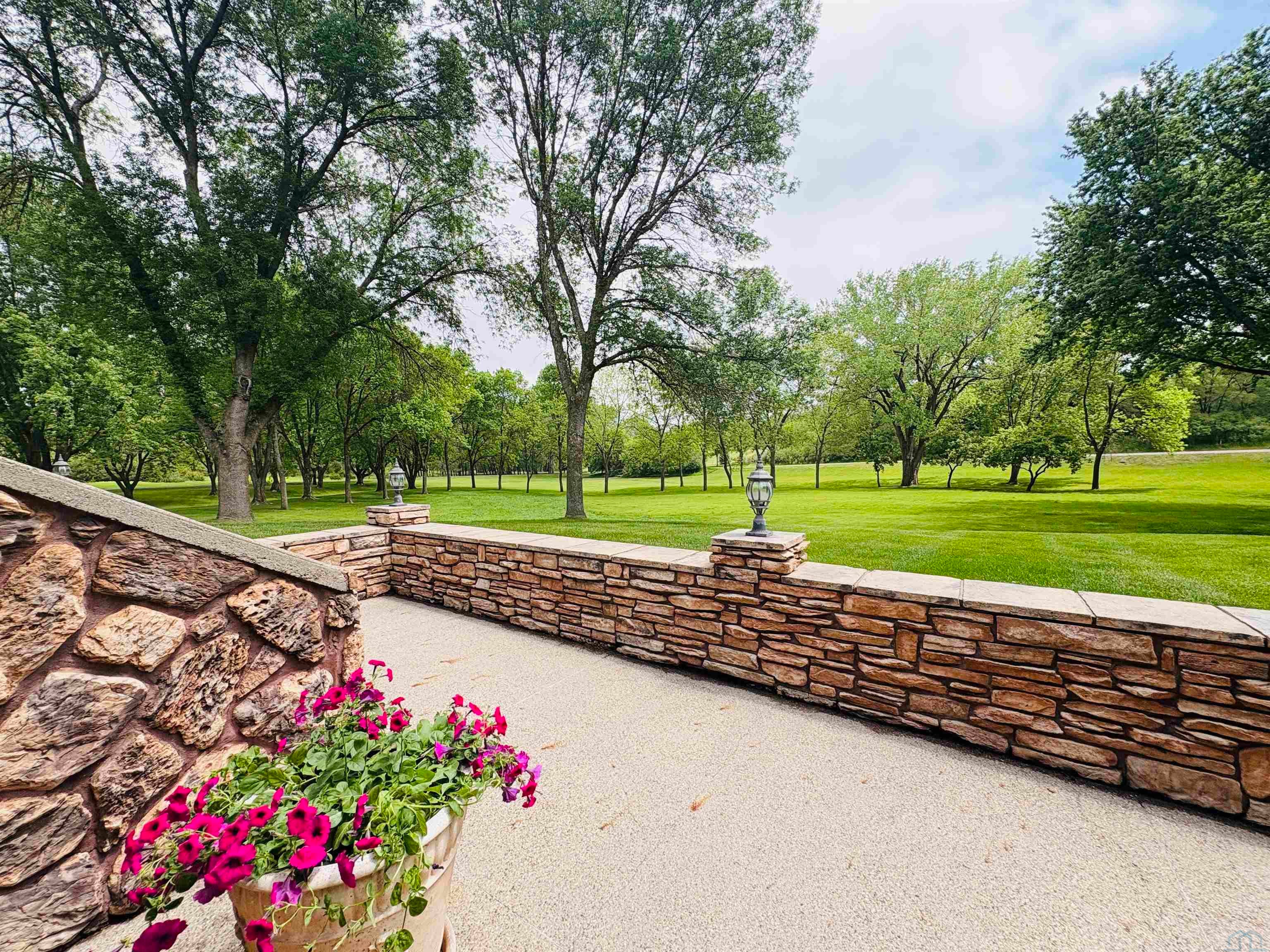31847 West Loop Road Sioux City, IA 51108 - Photo 7 of 49 Gallery Image 7