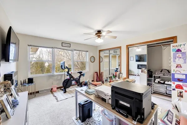 $379,900 | 715 Edge Point Court, De Pere, WI 54115