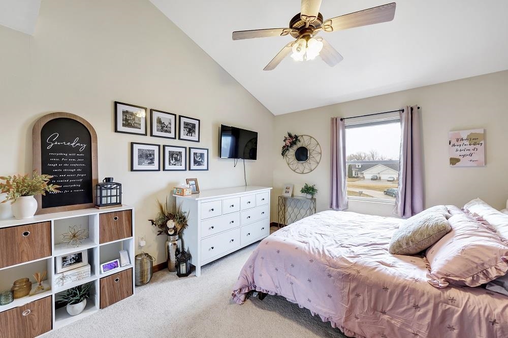 715 Edge Point Court De Pere, WI 54115 - Photo 19 of 24