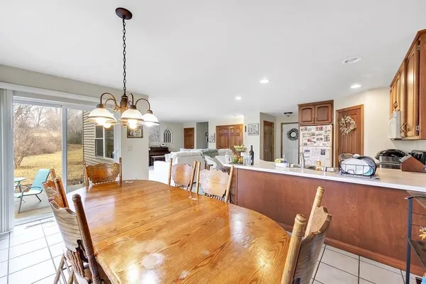 $379,900 | 715 Edge Point Court, De Pere, WI 54115