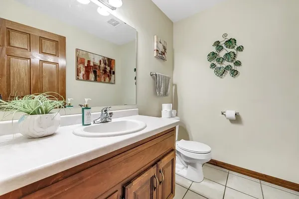 $379,900 | 715 Edge Point Court, De Pere, WI 54115