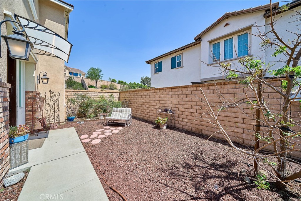 11568 Lark Drive Rancho Cucamonga, CA 91701 - Photo 4 of 20
