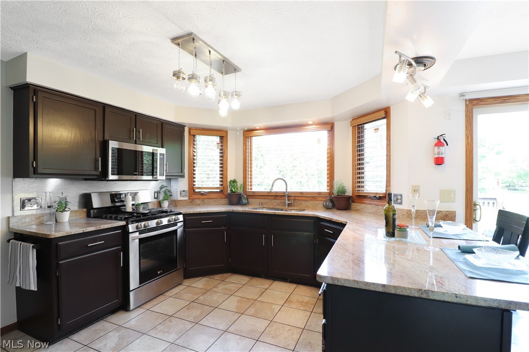 2763 Heckman Road Uniontown, OH 44685 - Photo 14 of 31 Gallery Image 14