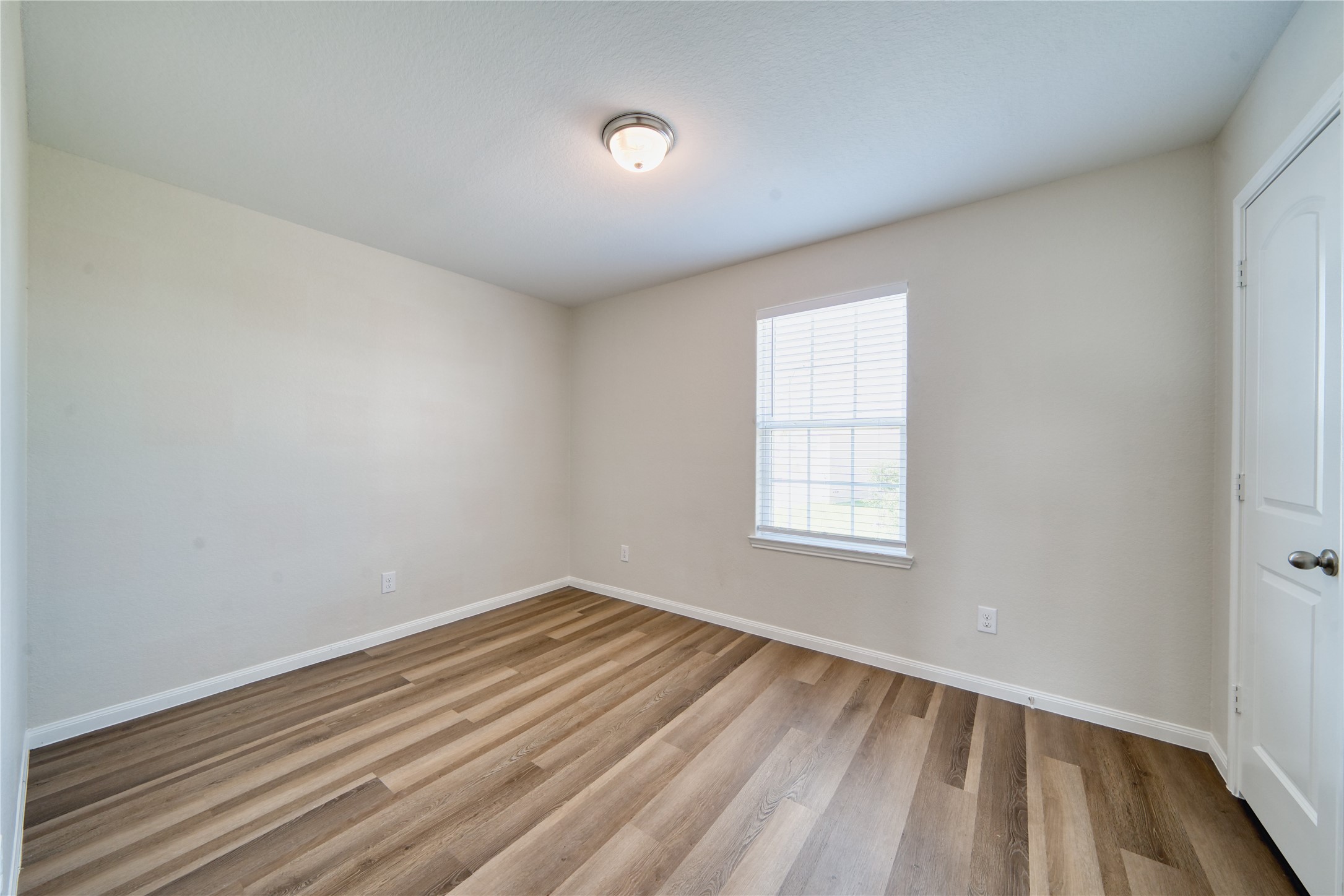 5735 Rainbow Rd. Cove, TX 77523 - Photo 19 of 22 Secondary bedroom #3