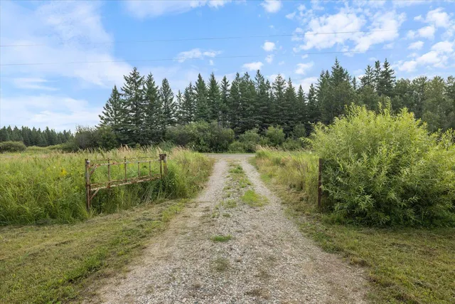 $129,900 | 9401 Samuelson Road, Angora, MN 55703