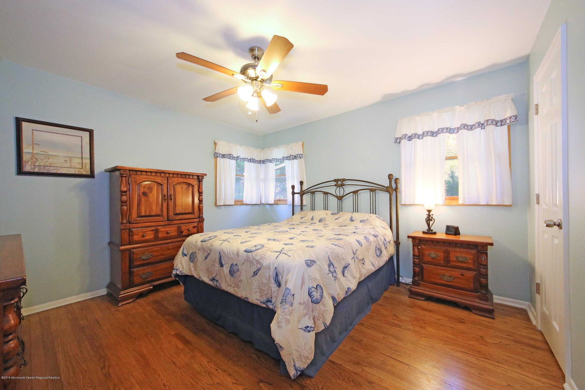 9 Lone Oak Road Middletown, NJ 07748 - Photo 15 of 25 Master Bedroom