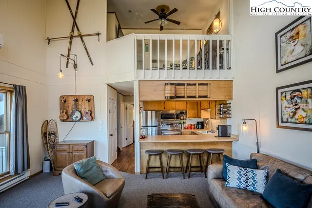 $950,000 | 270 Elk Hill Drive, Banner Elk, NC 28604