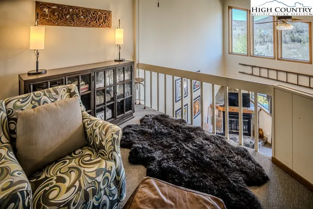 $950,000 | 270 Elk Hill Drive, Banner Elk, NC 28604