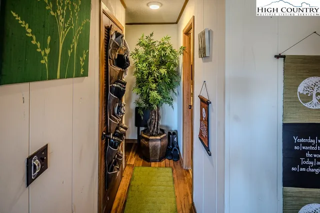 $950,000 | 270 Elk Hill Drive, Banner Elk, NC 28604