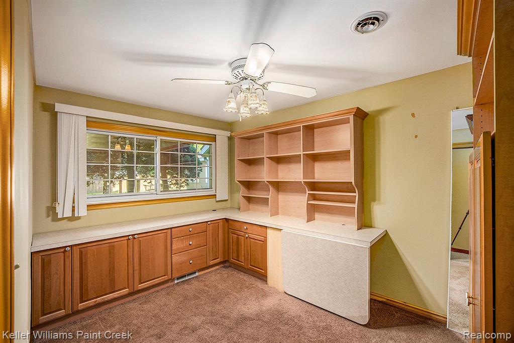 3021 Avon Manor Road Rochester Hills, MI 48307 - Photo 15 of 36