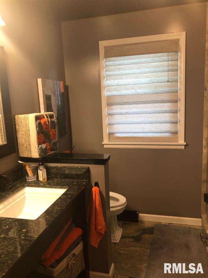 1001 Hampton Road Washington, IL 61571 - Photo 13 of 18 Gallery Image 13